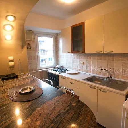 Aliss Universitate Apartament 아파트 부쿠레슈티